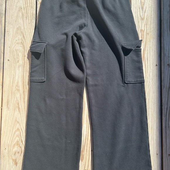 Gilly Hicks Black cotton cargo sweatpants with elastic waistband Size Small Flaw - Picture 14 of 16